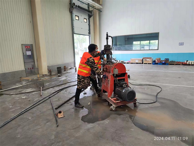 越城厂房地面下沉塌陷注浆加固施工